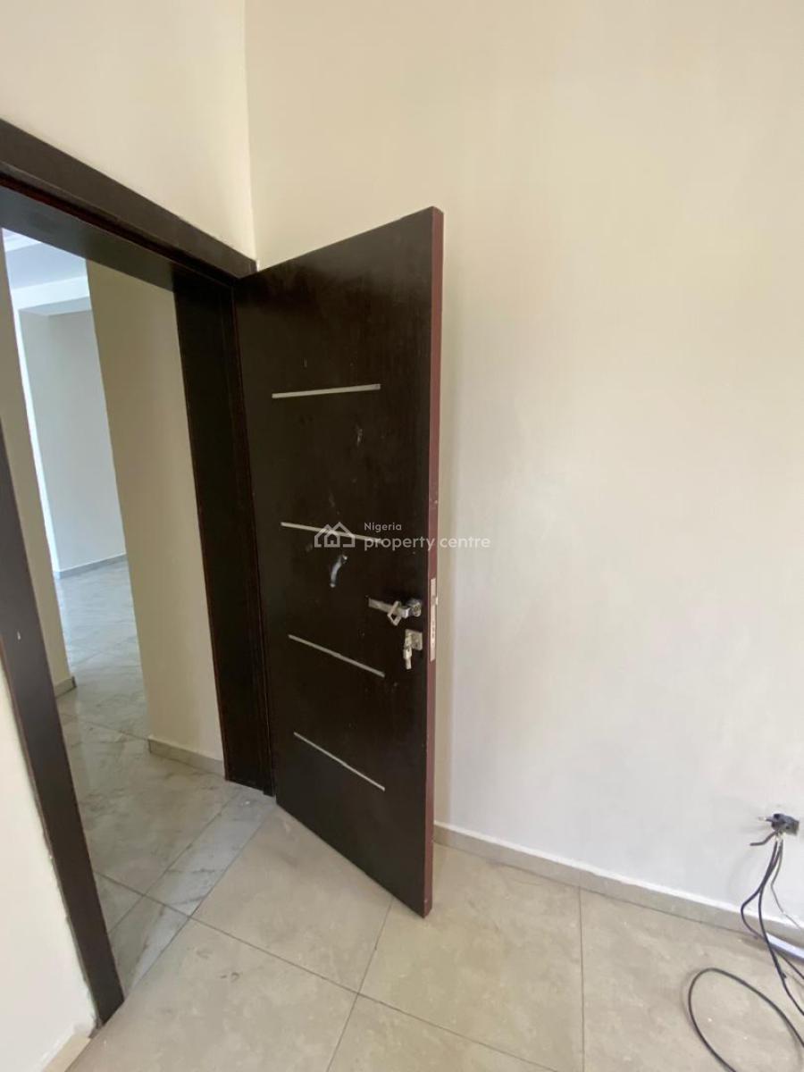 Newly Renovated Spacious Self Serviced 3 Bedroom Apartment, Off Tf Kuboye Road, Lekki Phase 1, Lekki, Lagos, Flat / Apartment for Rent