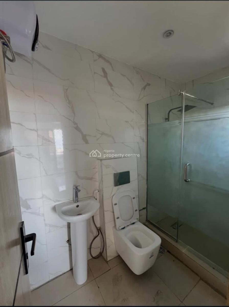 3 Bedroom Penthouse, Ologolo, Lekki, Lagos, Flat / Apartment for Rent