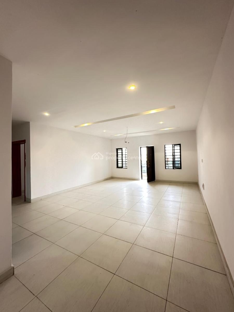 Lovely Spacious 2 Bedroom Apartment with  Pool, Elevator and Gym., Lekki Phase 1, Lekki, Lagos, Flat / Apartment for Sale