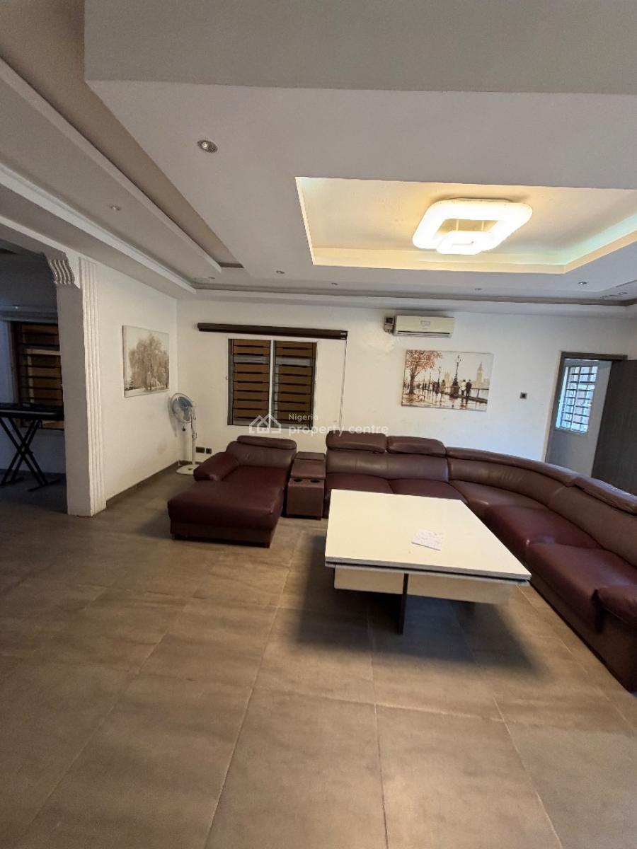 Spacious 3 Bedroom with Bq, Ologolo, Lekki, Lagos, Flat / Apartment for Rent