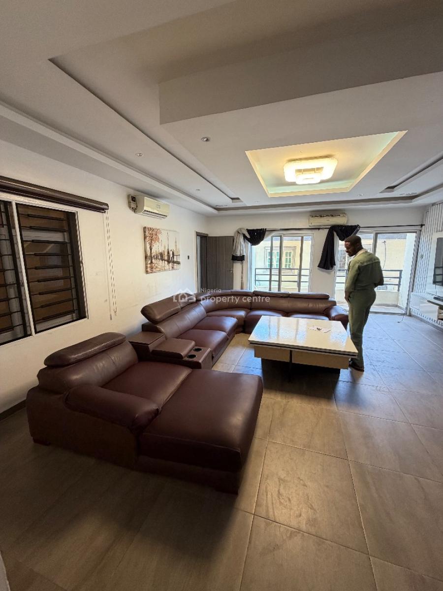 Spacious 3 Bedroom with Bq, Ologolo, Lekki, Lagos, Flat / Apartment for Rent