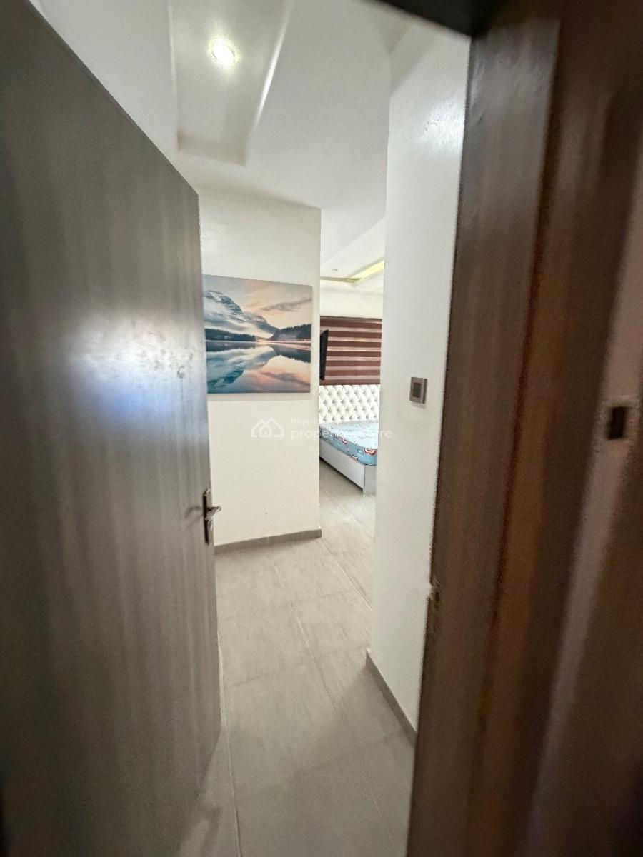 Spacious 3 Bedroom with Bq, Ologolo, Lekki, Lagos, Flat / Apartment for Rent