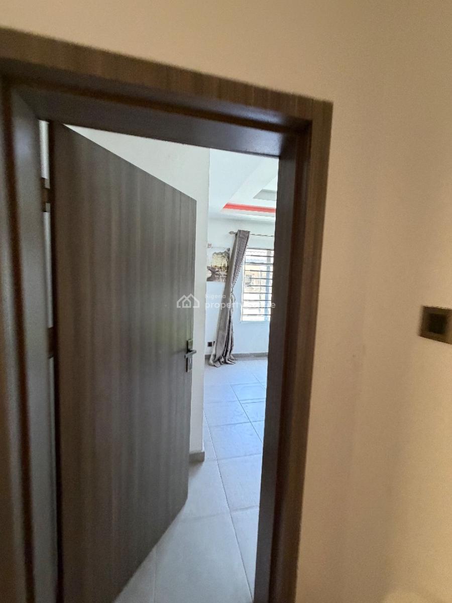 Spacious 3 Bedroom with Bq, Ologolo, Lekki, Lagos, Flat / Apartment for Rent