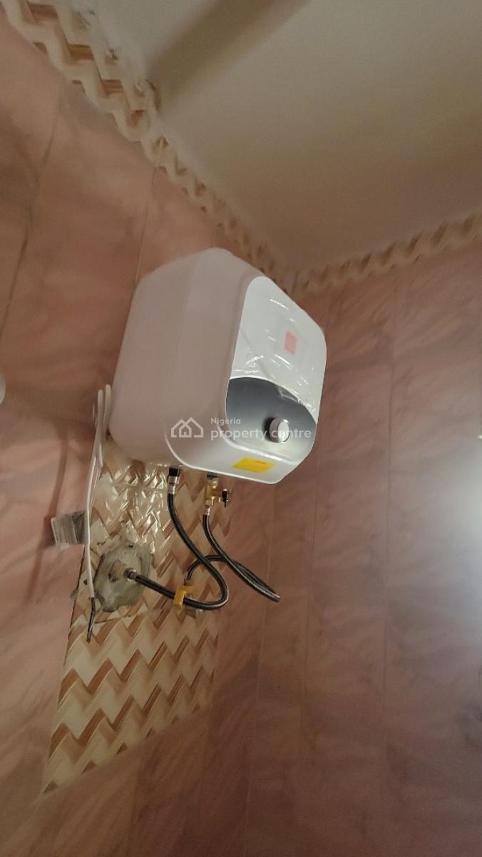 Standard, Spacious Three (3) Bedrooms Bungalow with Good Amenities, Saraha 2 Estate, Lokogoma District, Abuja, Detached Bungalow for Rent