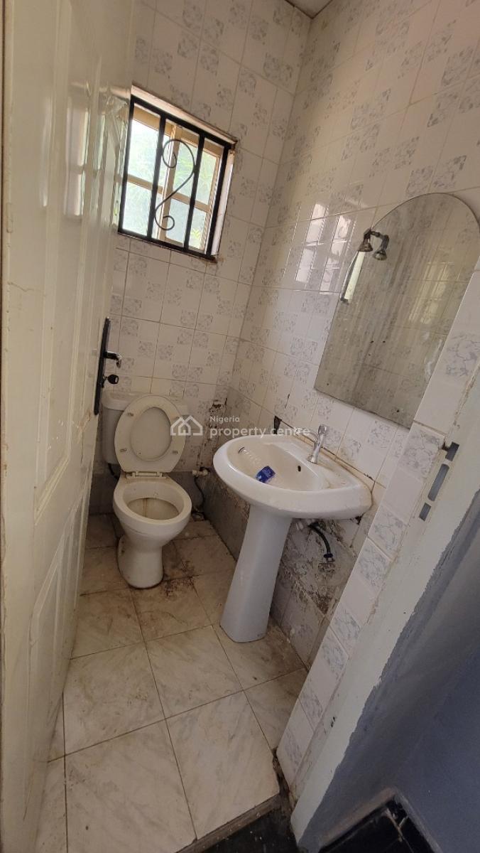 Standard, Spacious Three (3) Bedrooms Bungalow with Good Amenities, Saraha 2 Estate, Lokogoma District, Abuja, Detached Bungalow for Rent