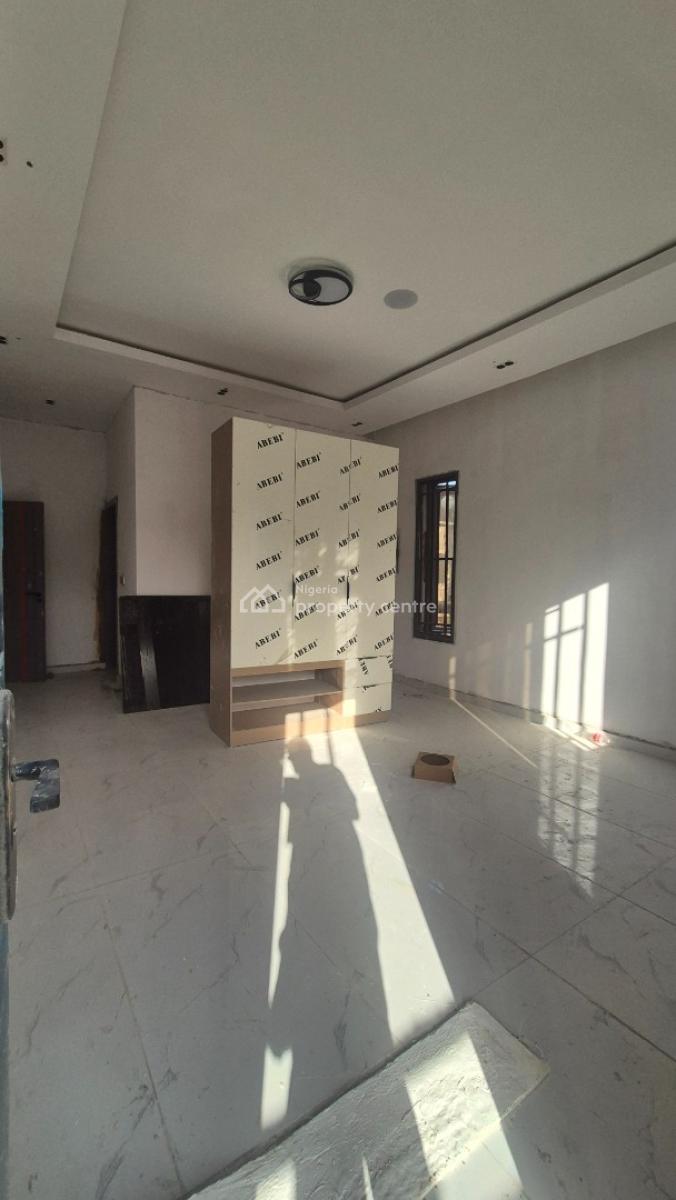 Direct Luxurious & Spacious 4 Bedroom Apartment (flat) with Bq, Swimming Pool, Ikeja Gra, Ikeja, Lagos, Detached Duplex for Sale