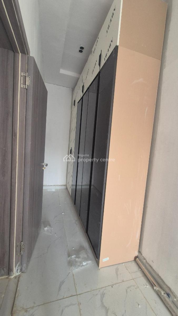 Direct Luxurious & Spacious 4 Bedroom Apartment (flat) with Bq, Swimming Pool, Ikeja Gra, Ikeja, Lagos, Detached Duplex for Sale