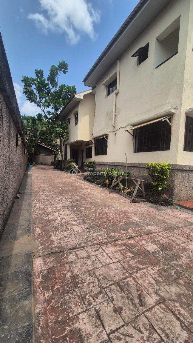 Massive 7 Bedroom Fully Detached Duplex with 2 Rooms Bq & 2 Bedrooms Chalet, Ikeja Gra, Ikeja, Lagos, Detached Duplex for Rent