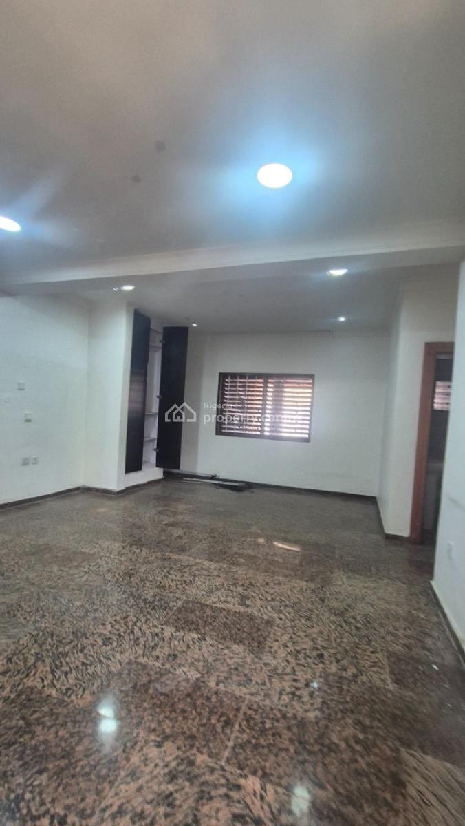 Massive 7 Bedroom Fully Detached Duplex with 2 Rooms Bq & 2 Bedrooms Chalet, Ikeja Gra, Ikeja, Lagos, Detached Duplex for Rent