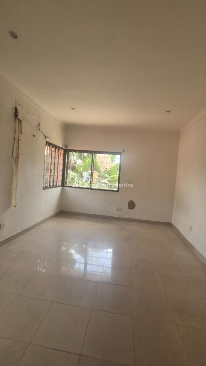 Massive 7 Bedroom Fully Detached Duplex with 2 Rooms Bq & 2 Bedrooms Chalet, Ikeja Gra, Ikeja, Lagos, Detached Duplex for Rent