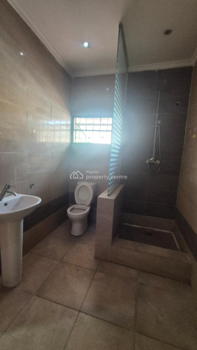 Massive 7 Bedroom Fully Detached Duplex with 2 Rooms Bq & 2 Bedrooms Chalet, Ikeja Gra, Ikeja, Lagos, Detached Duplex for Rent