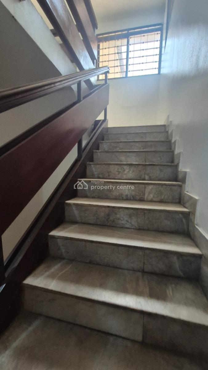 Massive 7 Bedroom Fully Detached Duplex with 2 Rooms Bq & 2 Bedrooms Chalet, Ikeja Gra, Ikeja, Lagos, Detached Duplex for Rent