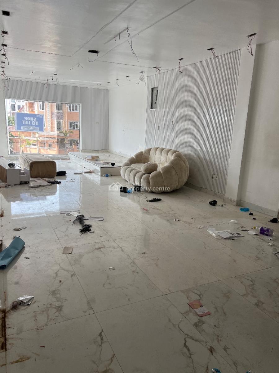a Very Spacious Shop Upstairs at Lekki Phase 1, Lekki Phase 1 Lekki Lagos, Lekki Phase 1, Lekki, Lagos, Shop for Rent