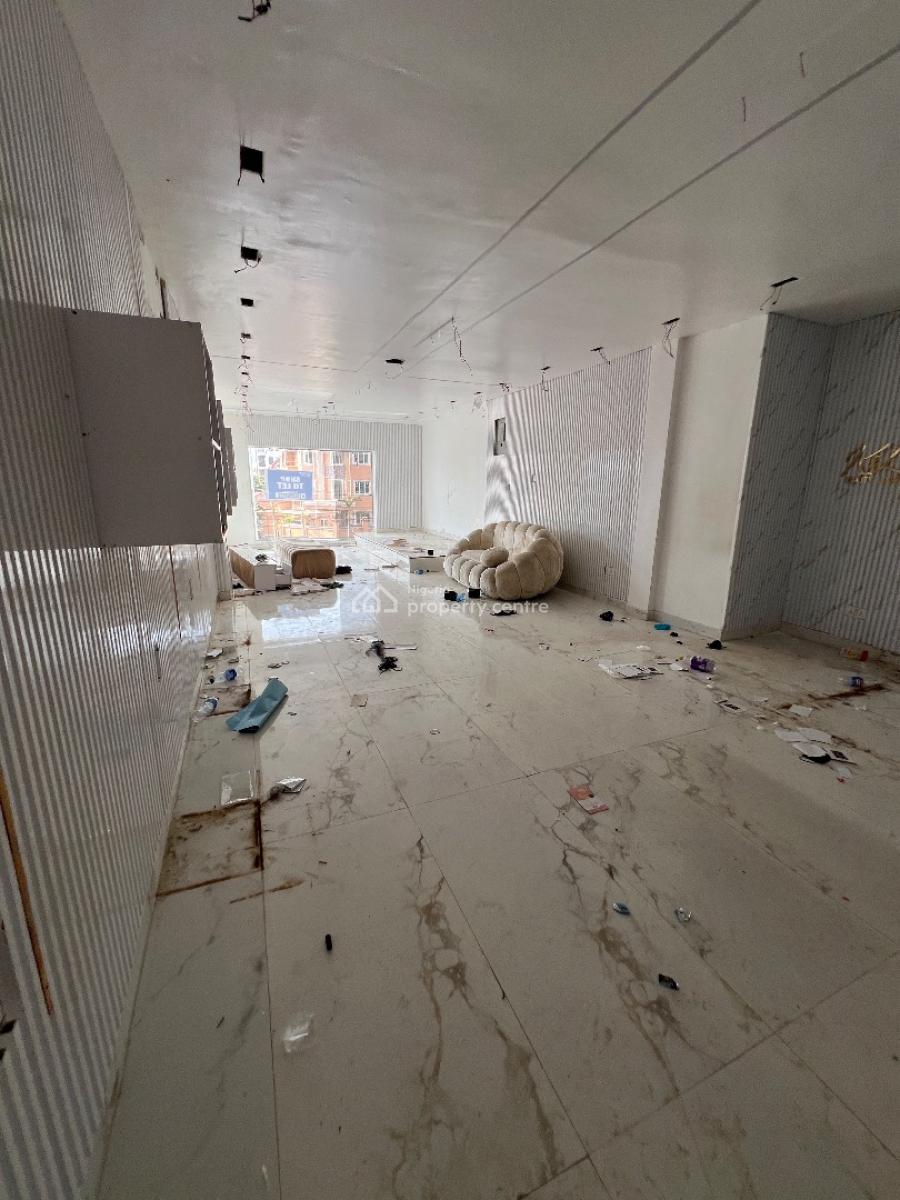 a Very Spacious Shop Upstairs at Lekki Phase 1, Lekki Phase 1 Lekki Lagos, Lekki Phase 1, Lekki, Lagos, Shop for Rent