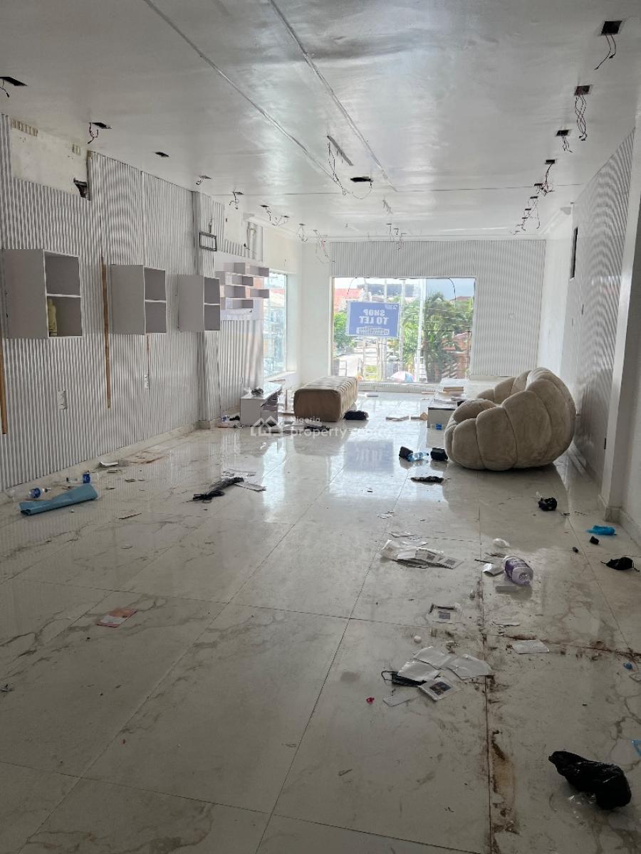 a Very Spacious Shop Upstairs at Lekki Phase 1, Lekki Phase 1 Lekki Lagos, Lekki Phase 1, Lekki, Lagos, Shop for Rent