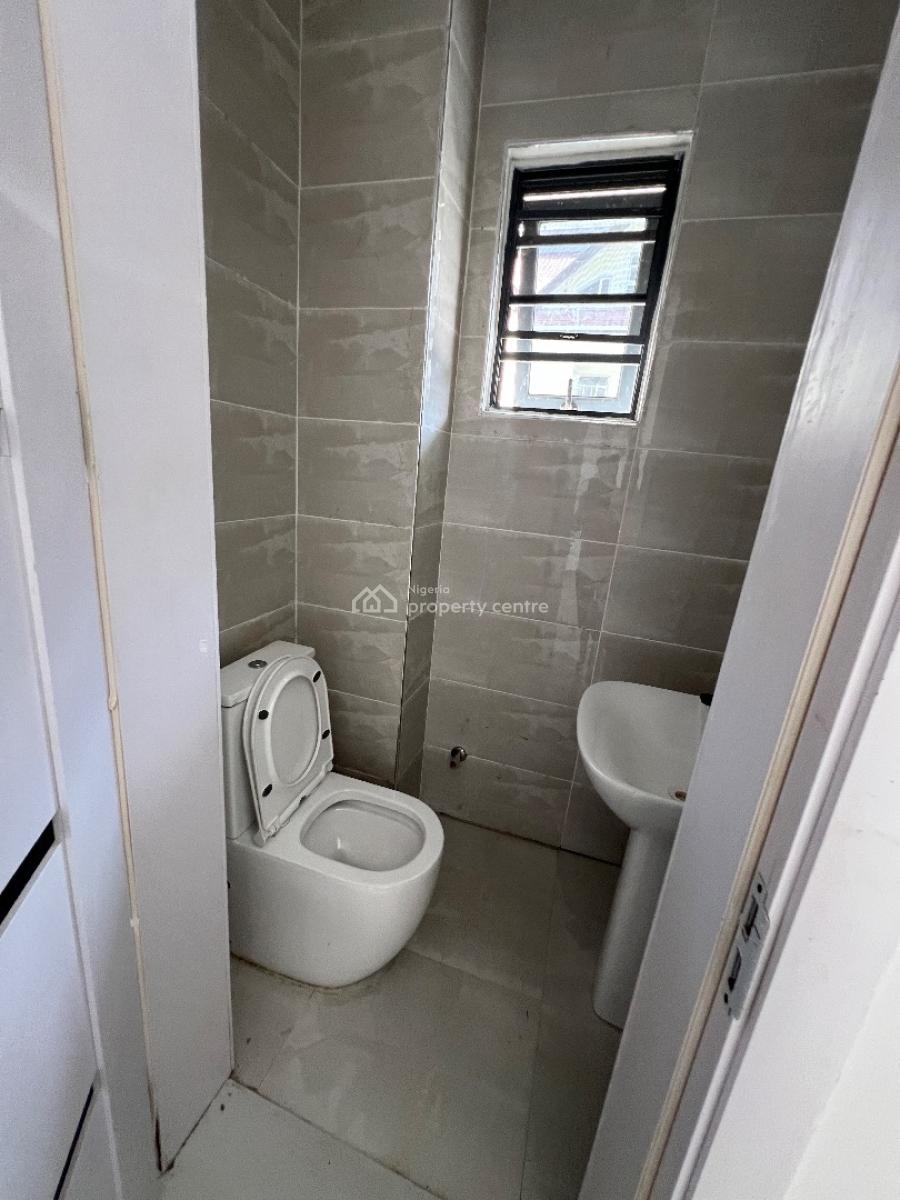 Newly Built 3bedroom Flat at Lekki Phase 1, Off Oladimeji Alo Lekki Phase 1, Lekki Phase 1, Lekki, Lagos, Flat / Apartment for Rent