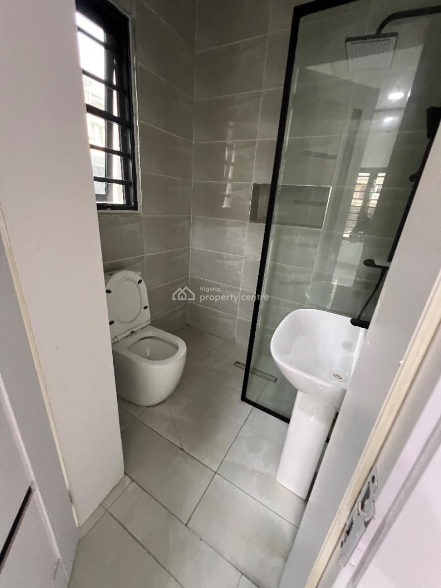 Newly Built 3bedroom Flat at Lekki Phase 1, Off Oladimeji Alo Lekki Phase 1, Lekki Phase 1, Lekki, Lagos, Flat / Apartment for Rent