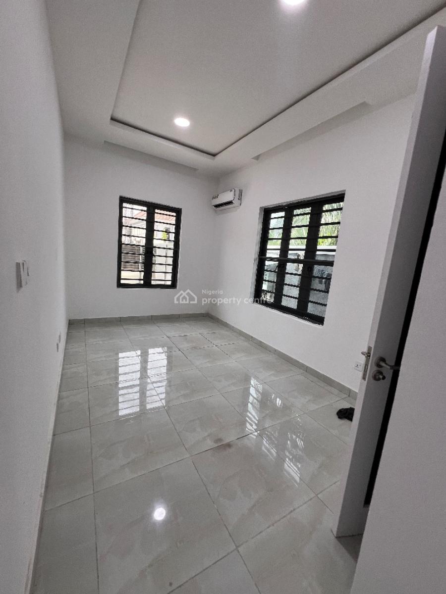 Newly Built 3bedroom Flat at Lekki Phase 1, Off Oladimeji Alo Lekki Phase 1, Lekki Phase 1, Lekki, Lagos, Flat / Apartment for Rent