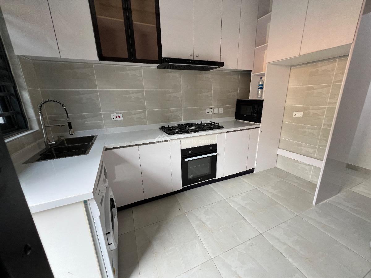 Newly Built 3bedroom Flat at Lekki Phase 1, Off Oladimeji Alo Lekki Phase 1, Lekki Phase 1, Lekki, Lagos, Flat / Apartment for Rent