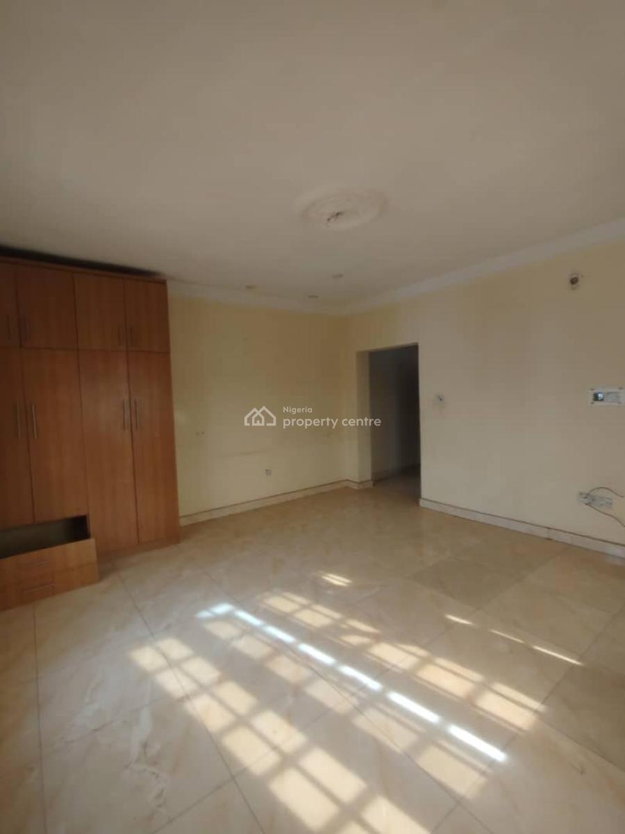 2 Bedroom Flat, By Shopping Complex, Area 2, Garki, Abuja, Flat / Apartment for Rent