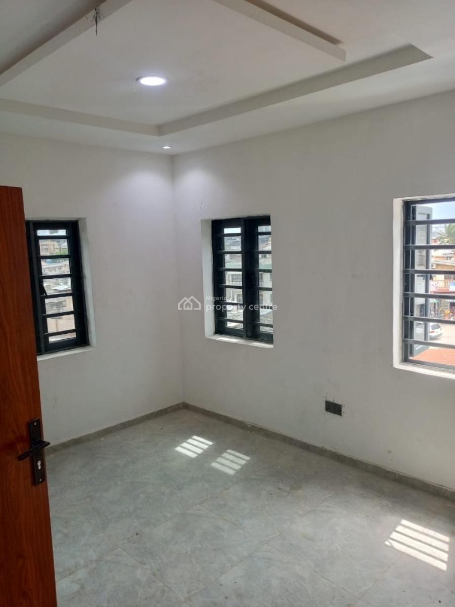 Luxury 2bedroom Apartment (ground Floor with Clean Water), Off Agidi Road, Alapere, Ketu, Lagos, Flat / Apartment for Rent