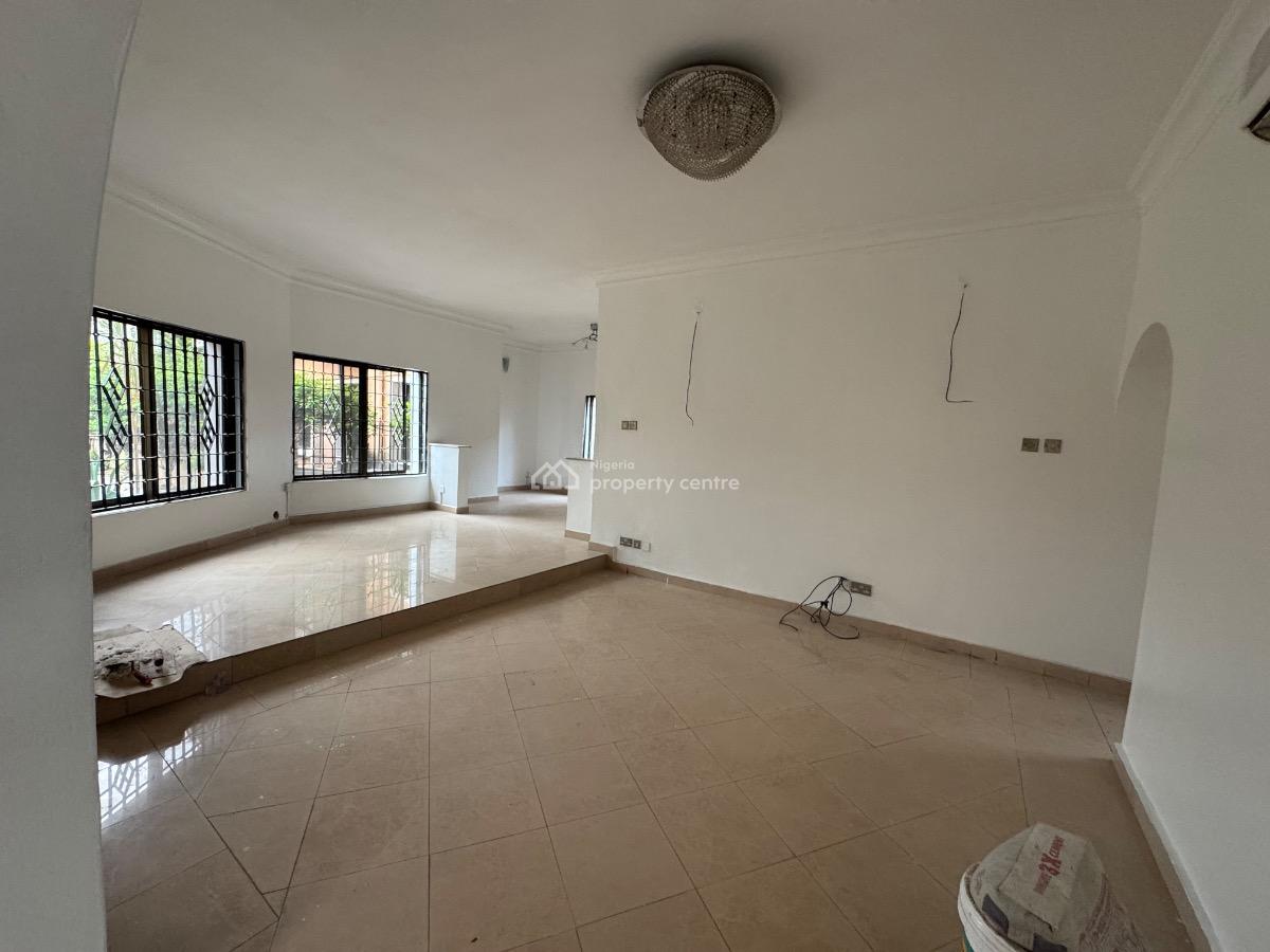 a 4 Bedroom Semi Detached Duplex with a Bq in Lekki 1, Lekki Phase 1., Lekki Phase 1, Lekki, Lagos, Semi-detached Duplex for Rent