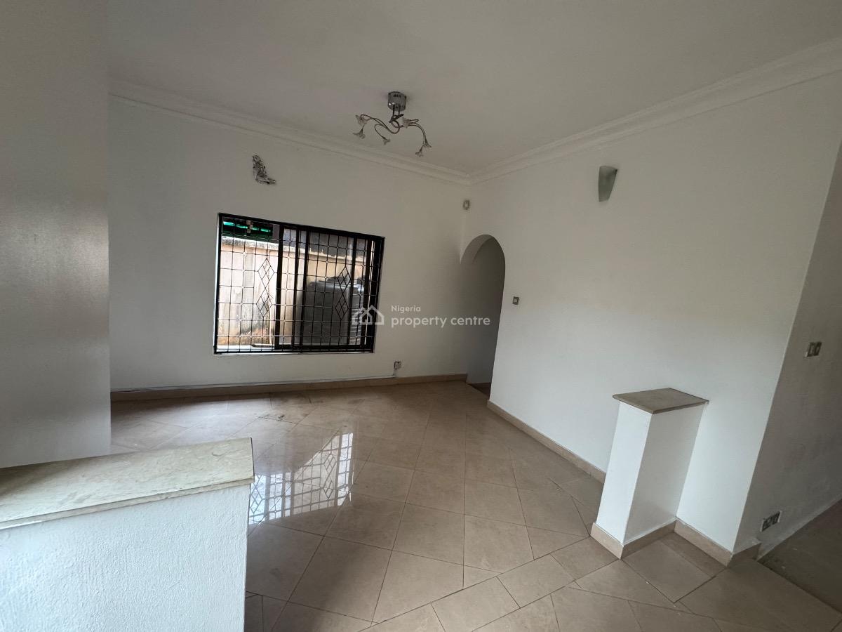 a 4 Bedroom Semi Detached Duplex with a Bq in Lekki 1, Lekki Phase 1., Lekki Phase 1, Lekki, Lagos, Semi-detached Duplex for Rent