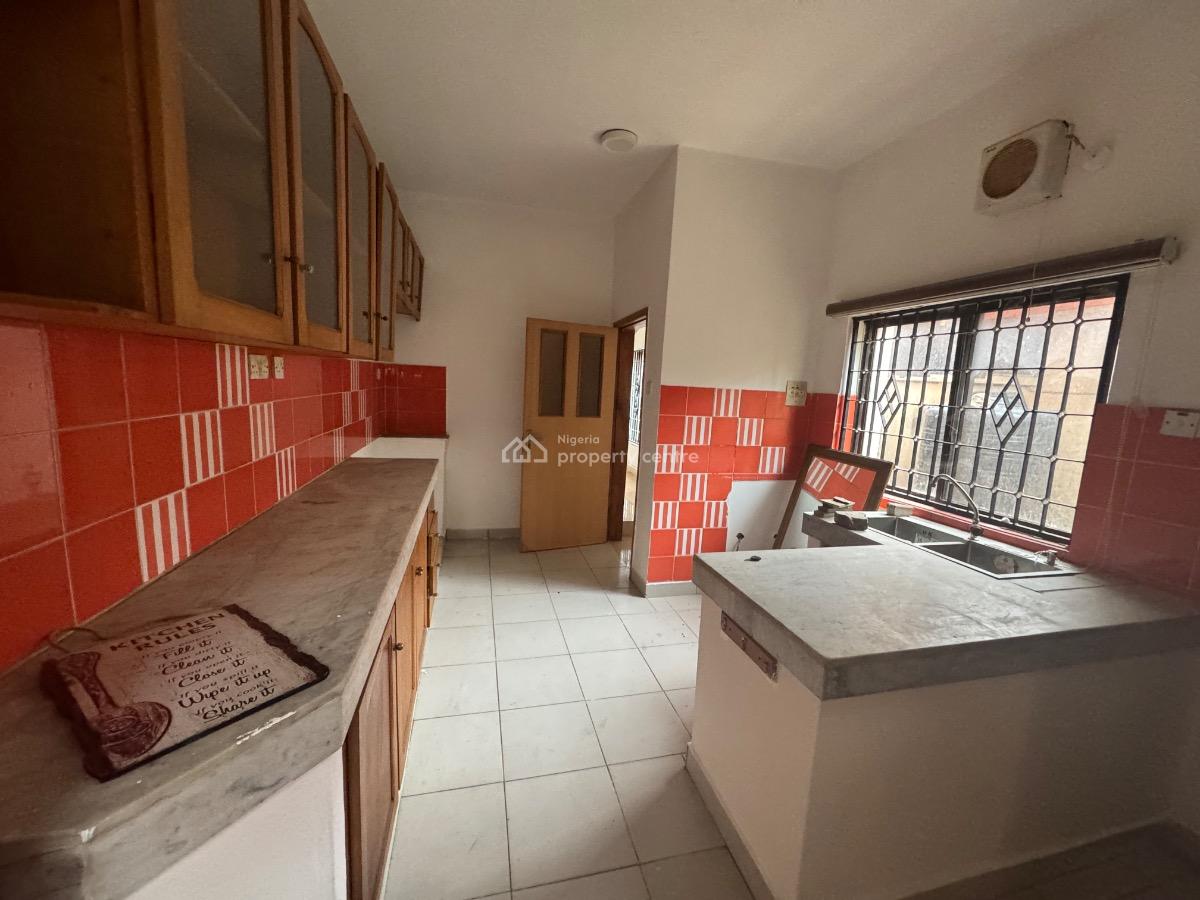 a 4 Bedroom Semi Detached Duplex with a Bq in Lekki 1, Lekki Phase 1., Lekki Phase 1, Lekki, Lagos, Semi-detached Duplex for Rent