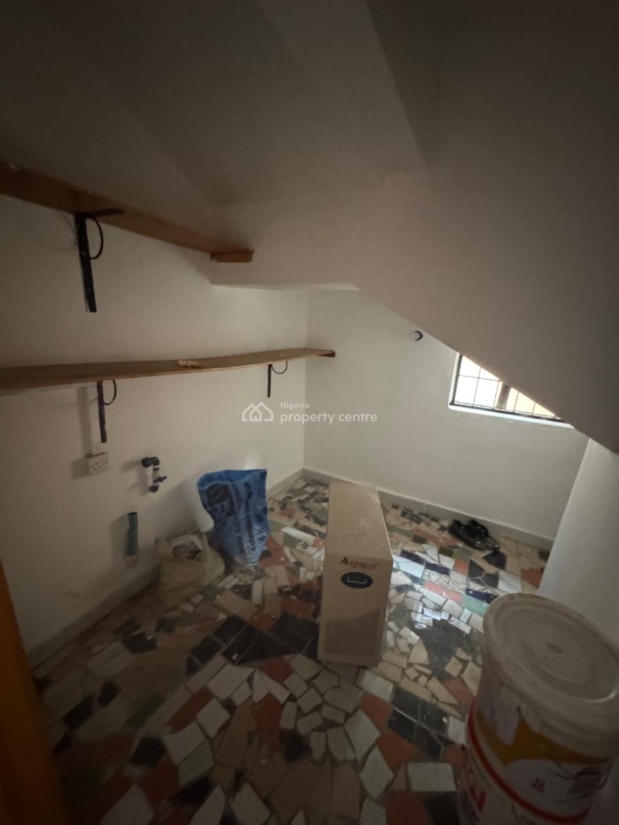 a 4 Bedroom Semi Detached Duplex with a Bq in Lekki 1, Lekki Phase 1., Lekki Phase 1, Lekki, Lagos, Semi-detached Duplex for Rent