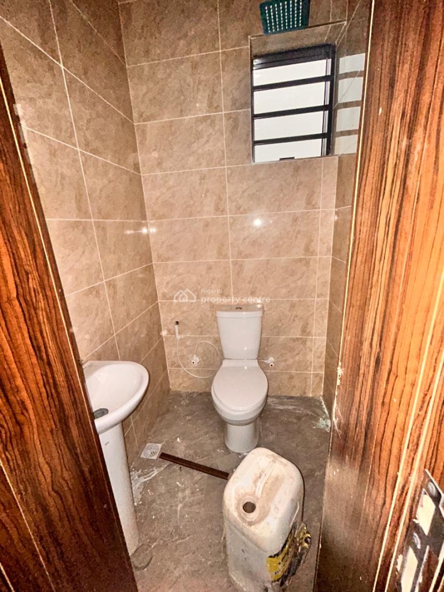 Luxury 2bedroom Apartment with Luxury Finishes, Off Ajibola Crescent, Alapere, Ketu, Lagos, Flat / Apartment for Rent