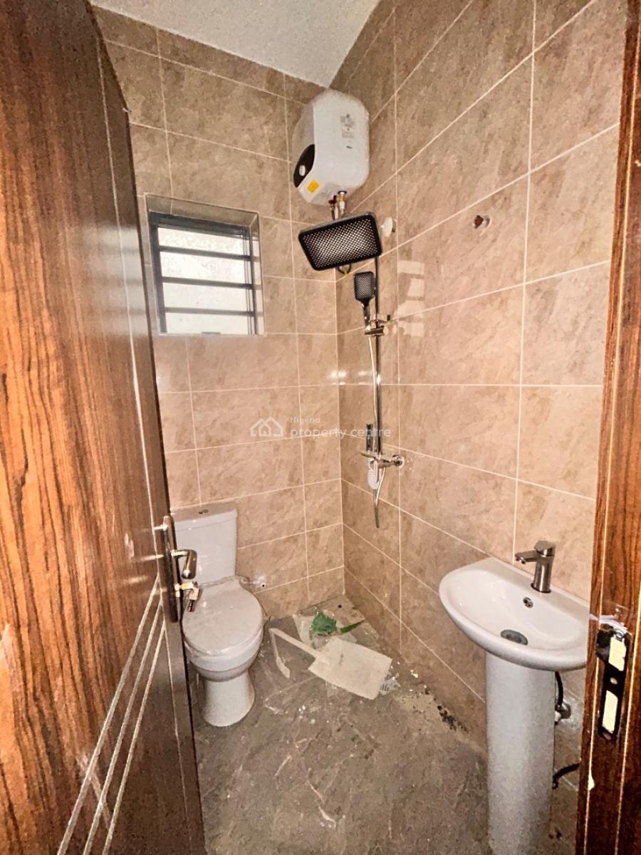 Luxury 2bedroom Apartment with Luxury Finishes, Off Ajibola Crescent, Alapere, Ketu, Lagos, Flat / Apartment for Rent