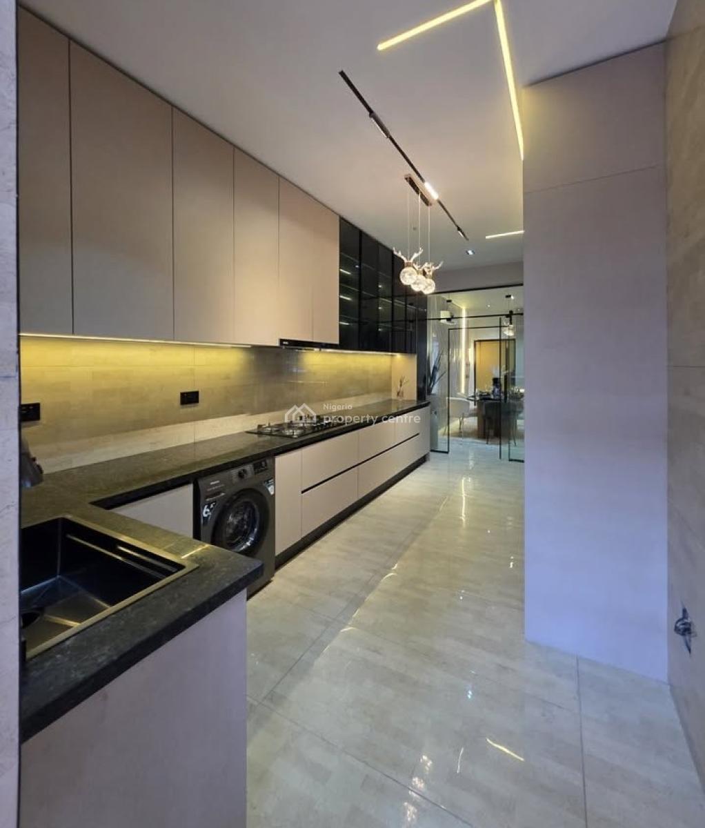 2 Bedroom Luxury Apartments, Lekki Phase 1, Lekki, Lagos, Flat / Apartment for Sale