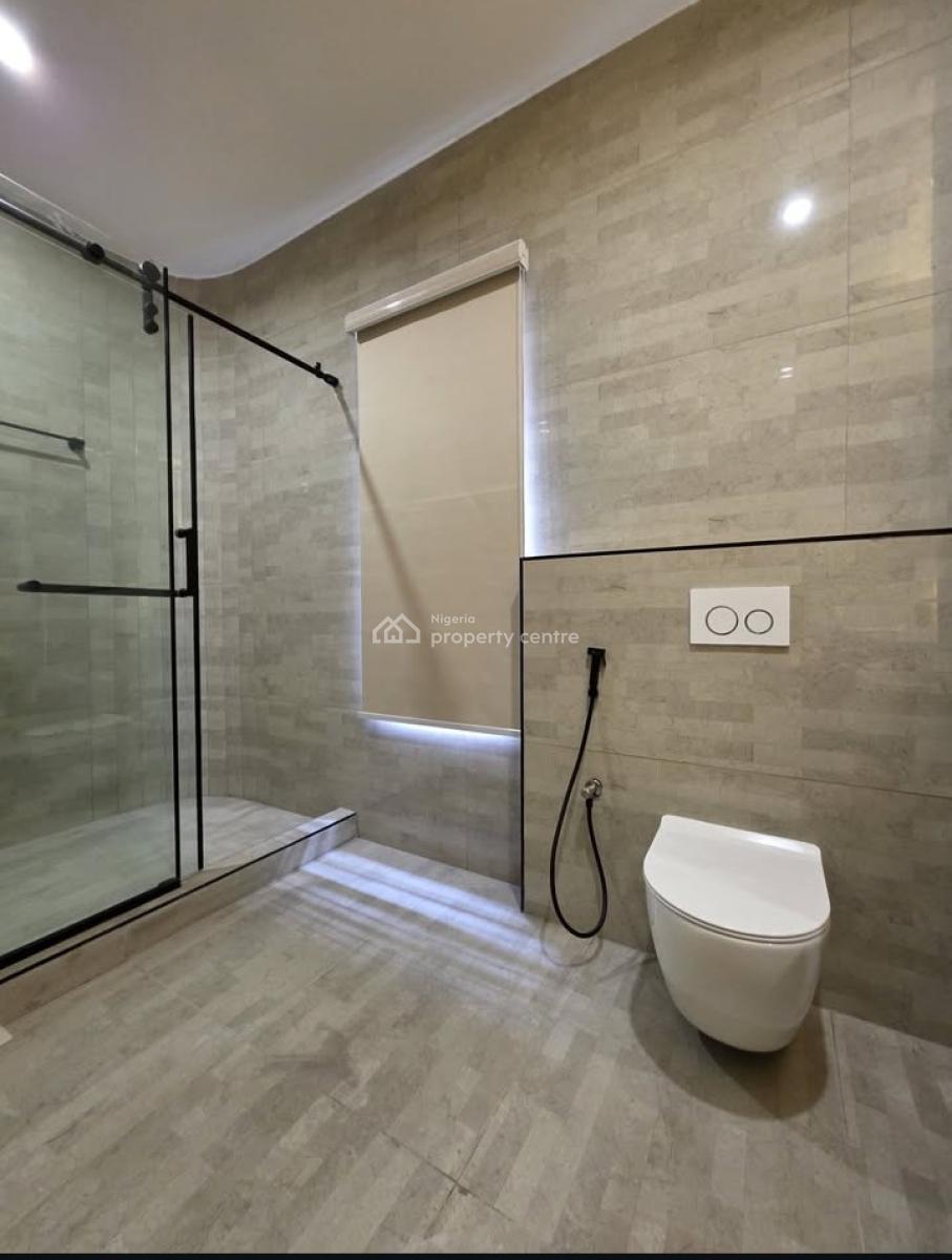 2 Bedroom Luxury Apartments, Lekki Phase 1, Lekki, Lagos, Flat / Apartment for Sale