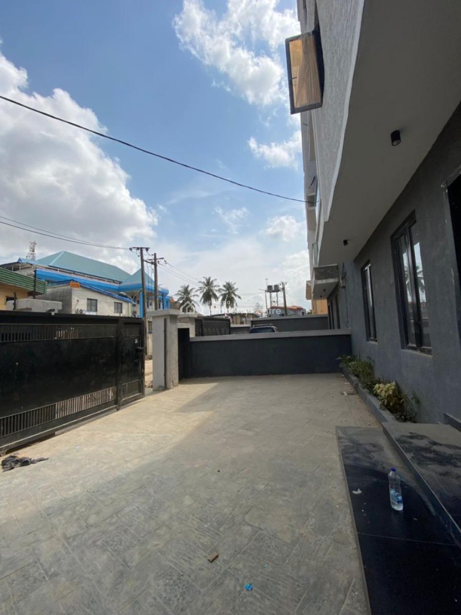 4 Bedroom Semi Detached Duplex, Well Maintained, Opposite Omole Estate, Ojodu Berger, Ojodu, Lagos, Semi-detached Duplex for Sale