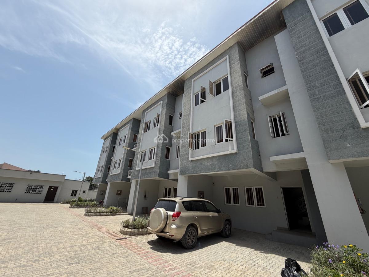 Massive 3 Bedroom Triplex with 2 Living Rooms, 1 Study& 3 Box Rooms, New Road  By The Coastal Road, Lekki, Lagos, Terraced Duplex for Rent
