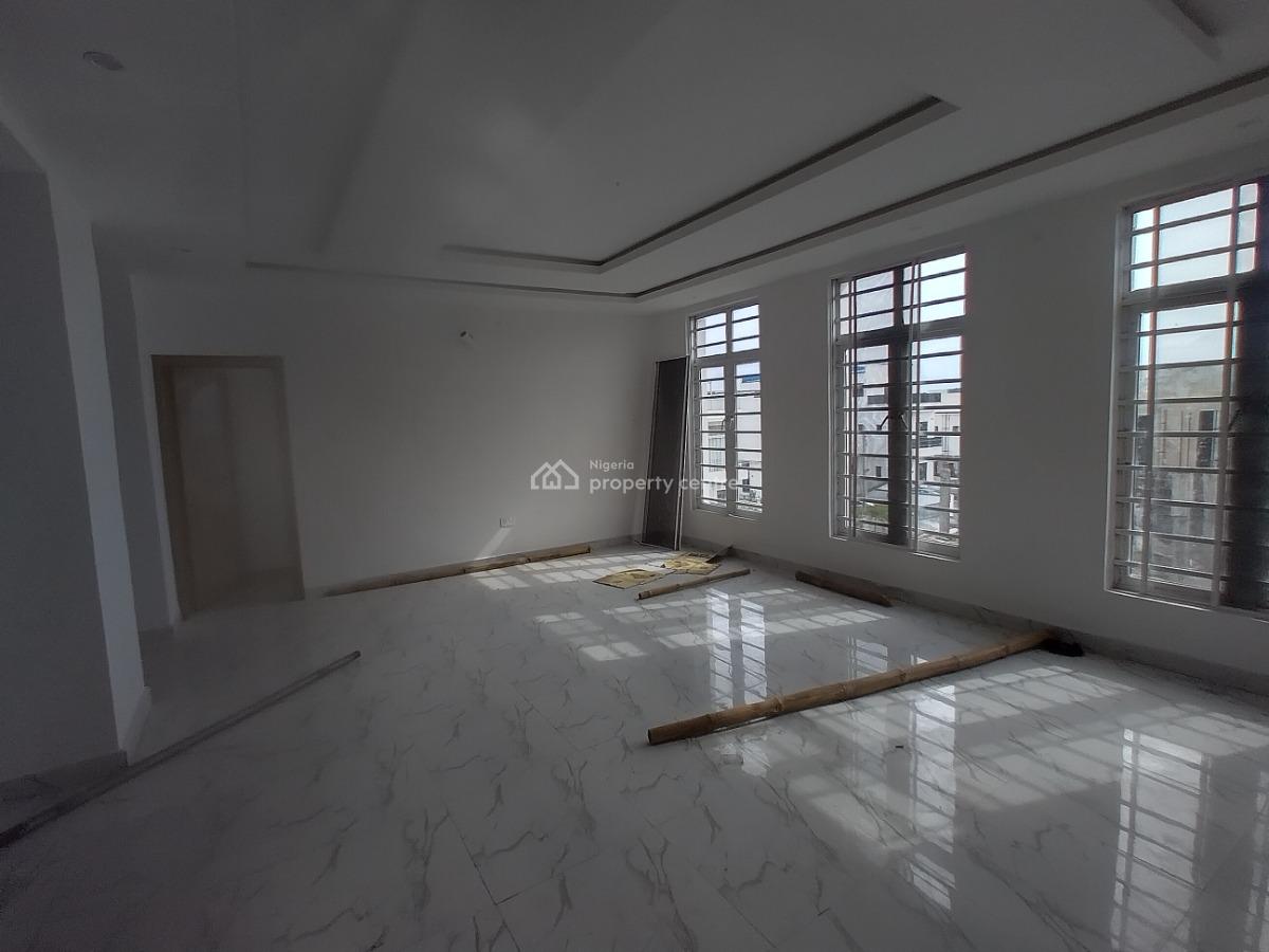 Luxury New 3 Bedroom Upstairs Apartment, Orchid Road, Lekki, Lagos, Flat / Apartment for Rent