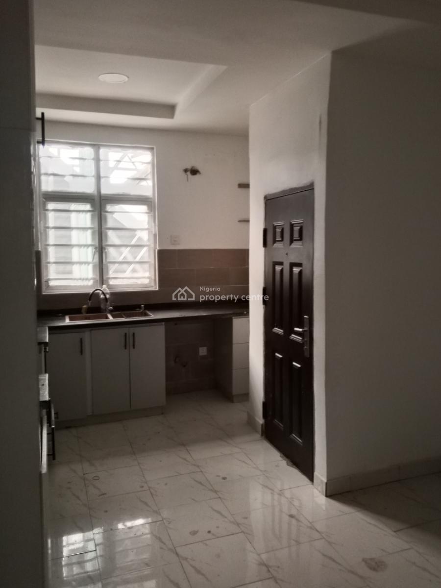 Luxury New 3 Bedroom Upstairs Apartment, Orchid Road, Victoria Crest Estate, Ikota, Lekki, Lagos, Flat / Apartment for Rent
