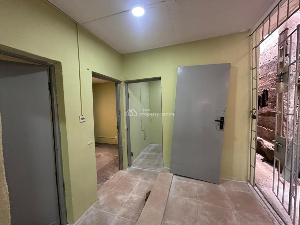 a Miniflat Bq, Off International Airport Road Ajao Estate, Isolo, Lagos, Mini Flat (room and Parlour) for Rent
