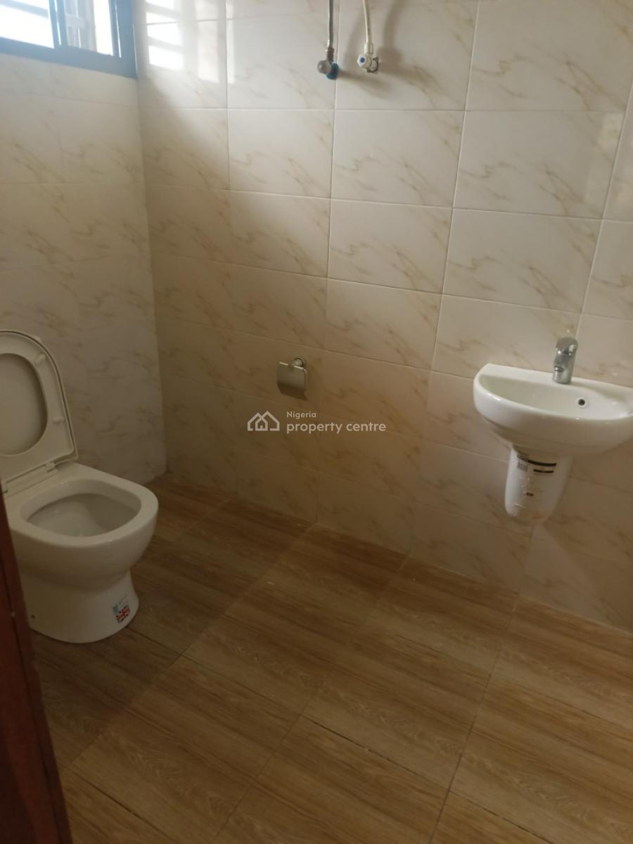 Luxury 5-bedroom Semi-detached House with a Room Bq, Gra Phase 2, Magodo, Lagos, Semi-detached Duplex for Rent