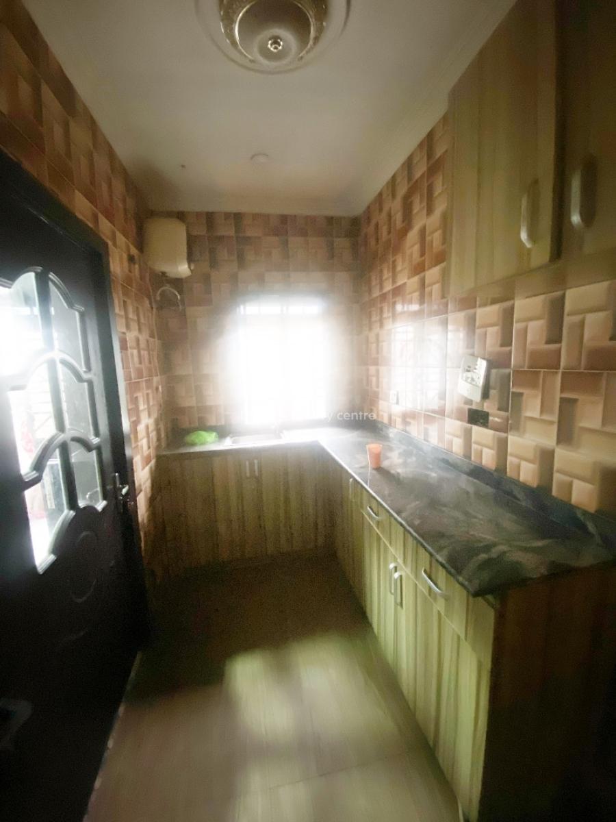 a Well Maintained Spacious 2 Bedroom Flat, Gra Phase 1, Magodo, Lagos, Flat / Apartment for Rent