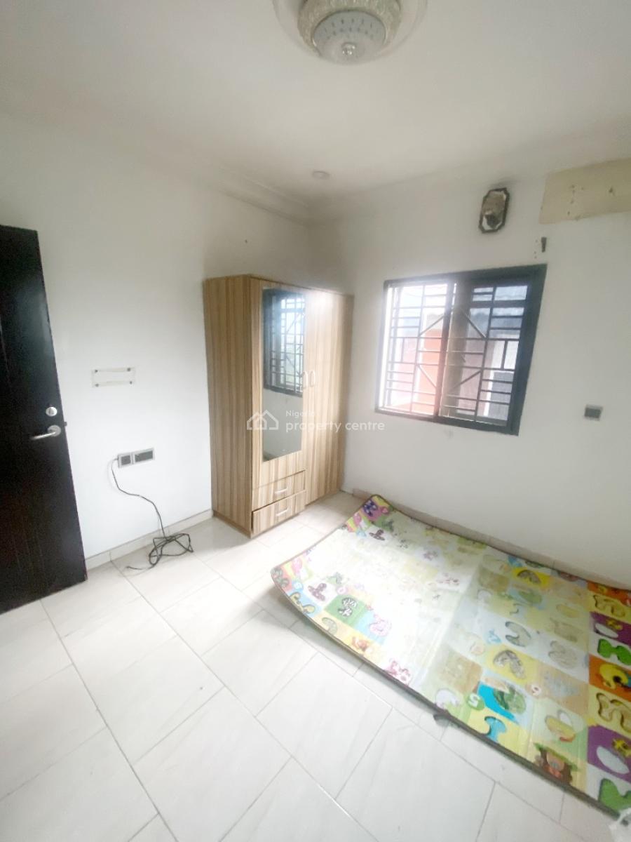 a Well Maintained Spacious 2 Bedroom Flat, Gra Phase 1, Magodo, Lagos, Flat / Apartment for Rent