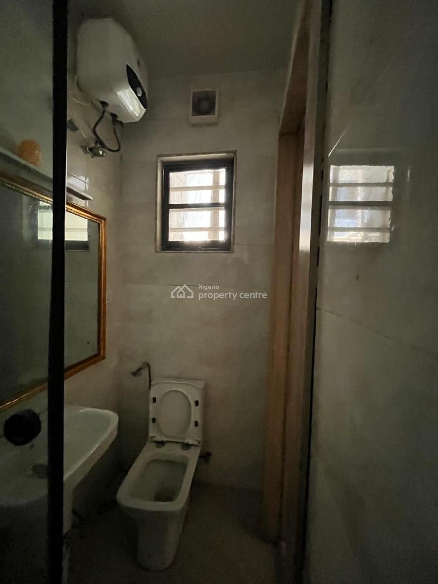 Clean 3 Bedroom Flat Apartment, Nura Apartments,off Freedom Way, Ikate Area, Lekki Phase 1, Lekki, Lagos, Flat / Apartment for Sale