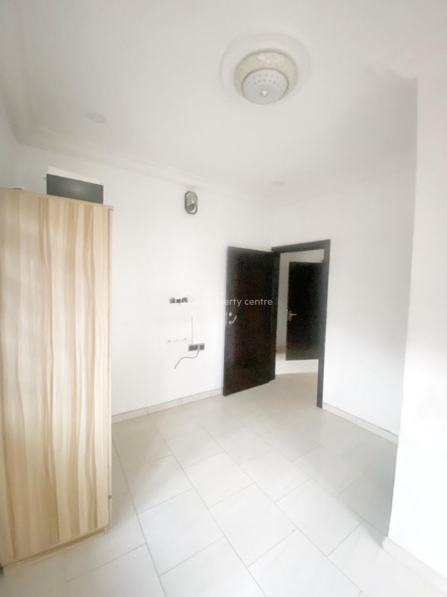 Luxury 2 Bedroom Flat, Gra Phase 1, Magodo, Lagos, Flat / Apartment for Rent