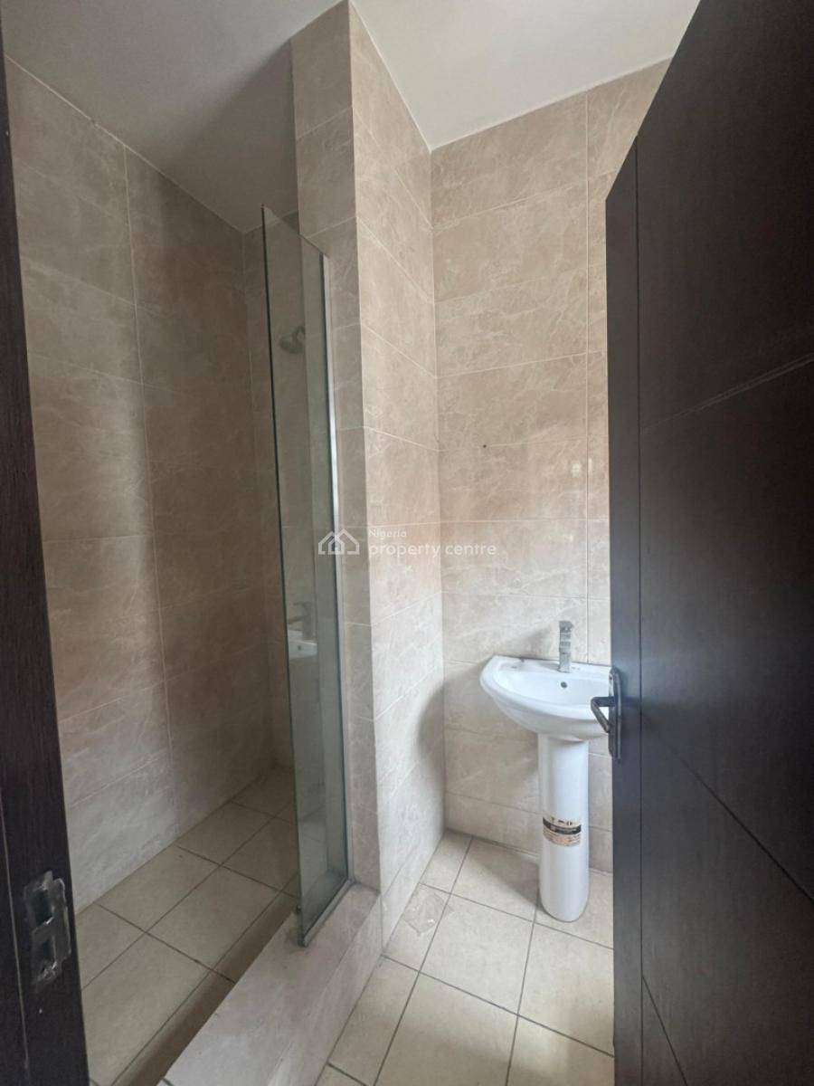Well Maintained 5 Bedroom Semi Detached Duplex with a Bq, Access Estate Adjacent Four Point Hotel, Victoria Island (vi), Lagos, Terraced Duplex for Rent