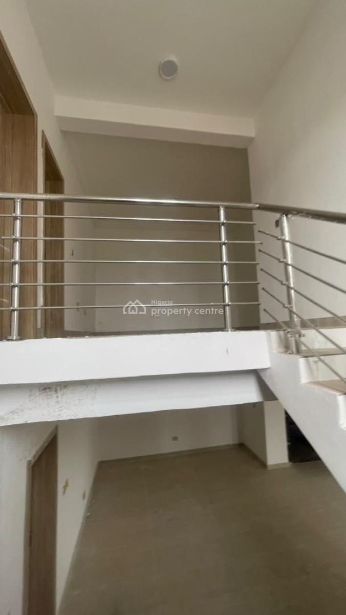 Exquisite 3 Bedroom Maisonette with Bq, Lekki Phase 1, Lekki, Lagos, House for Sale