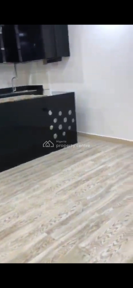 Massive Room and Parlor, Lekki Right, Lekki Phase 1, Lekki, Lagos, Mini Flat (room and Parlour) for Rent