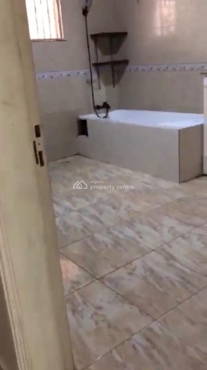 Massive Room and Parlor, Price Slashed, Maruwa, Lekki Phase 1, Lekki, Lagos, Mini Flat (room and Parlour) for Rent