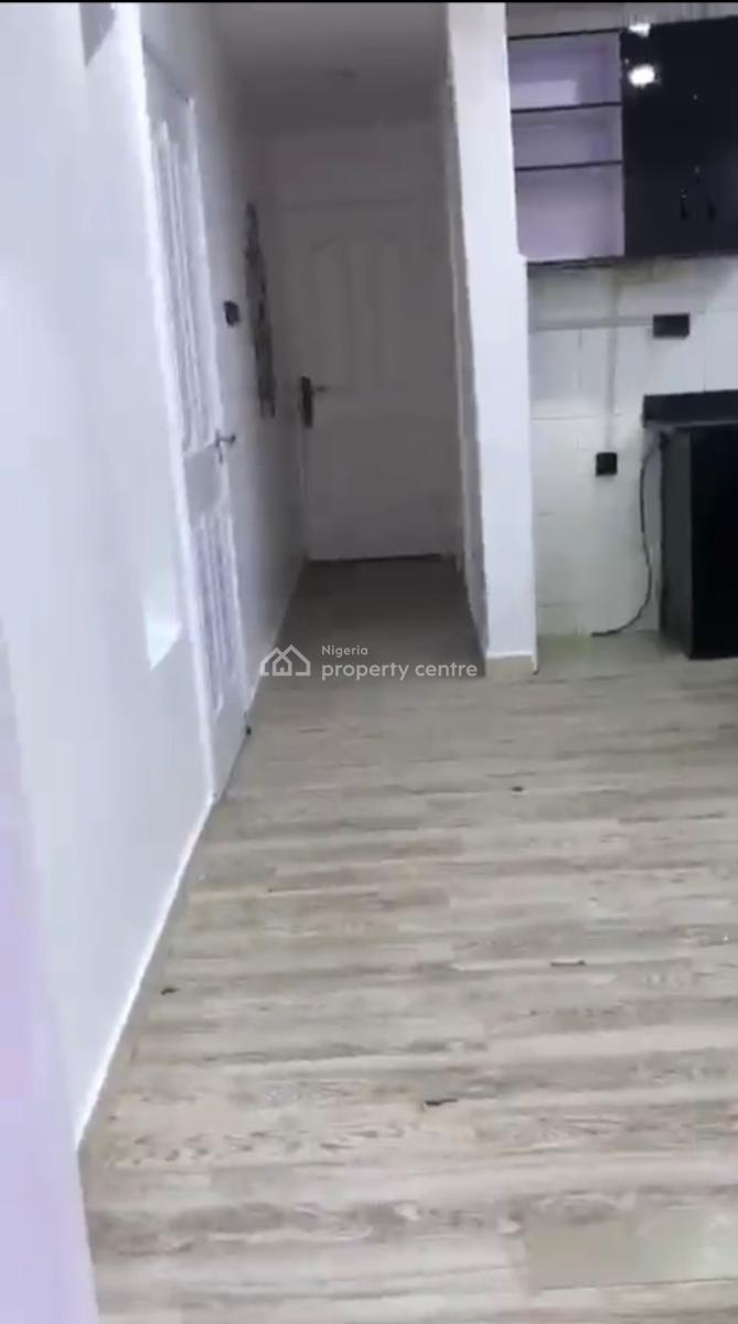 Massive Room and Parlor, Price Slashed, Maruwa, Lekki Phase 1, Lekki, Lagos, Mini Flat (room and Parlour) for Rent