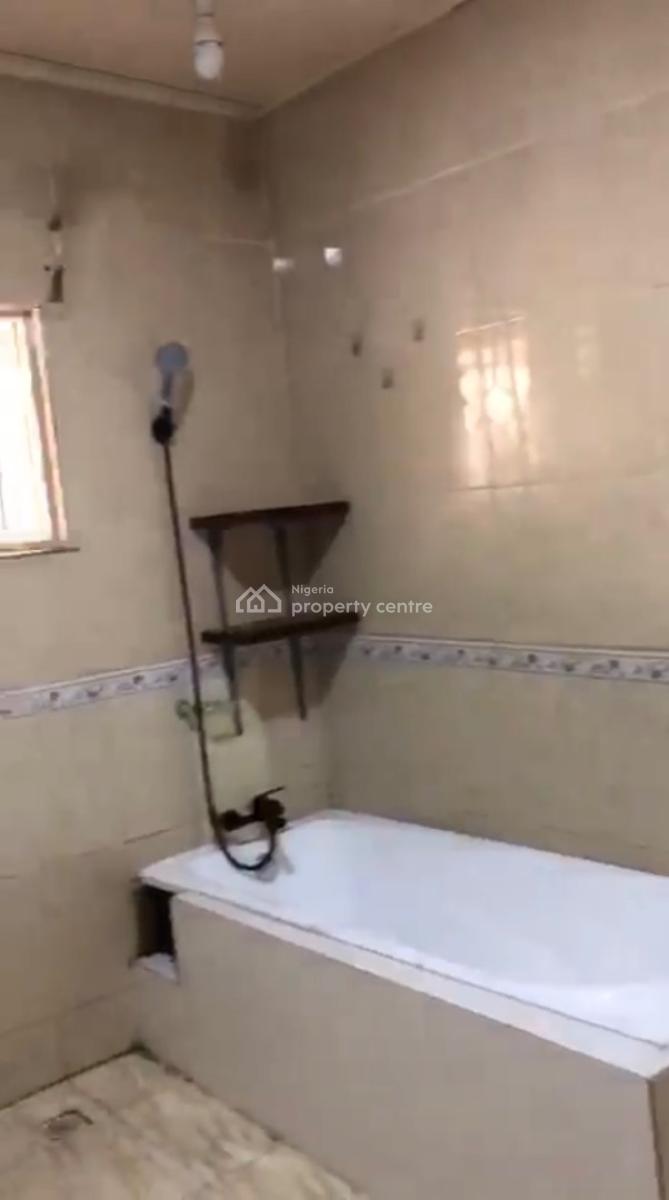 Massive Room and Parlor, Price Slashed, Maruwa, Lekki Phase 1, Lekki, Lagos, Mini Flat (room and Parlour) for Rent