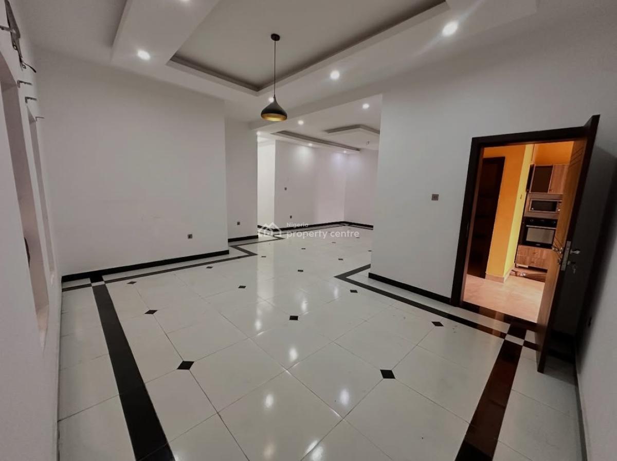 3 Bedroom Ensuite Flat with an Anteroom, Big Living Room Area, Dining, Lekki Phase 1, Lekki, Lagos, Flat / Apartment for Rent